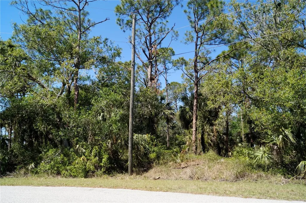 8370 Chorley Avenue North Port FL 34291
