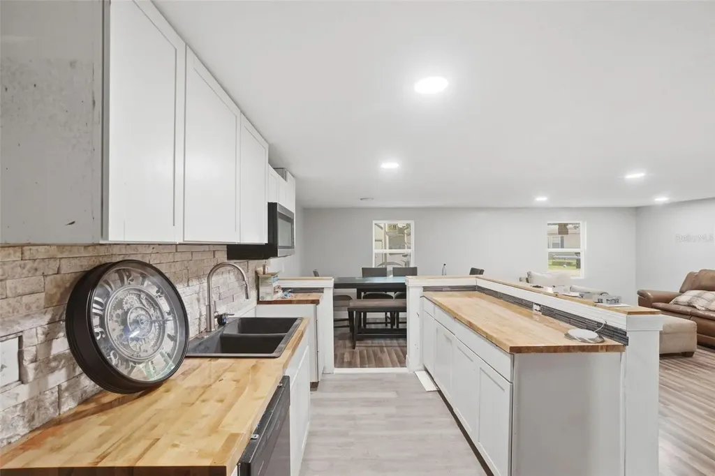 6945 NE 5th Place Ocala FL 34470