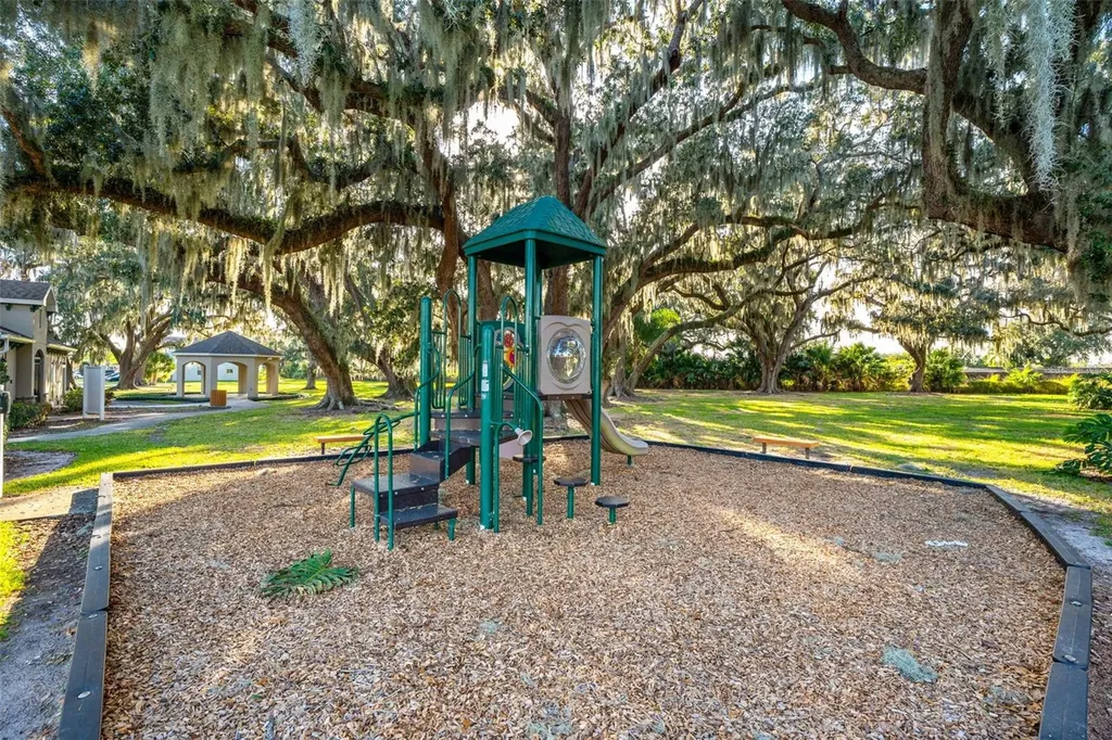 4306 Biscayne Cove Court Kissimmee FL 34744