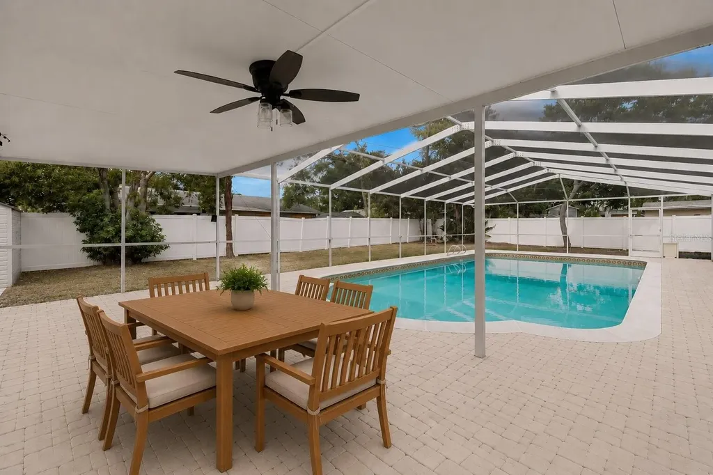 10916 Carrollwood Drive Tampa FL 33618