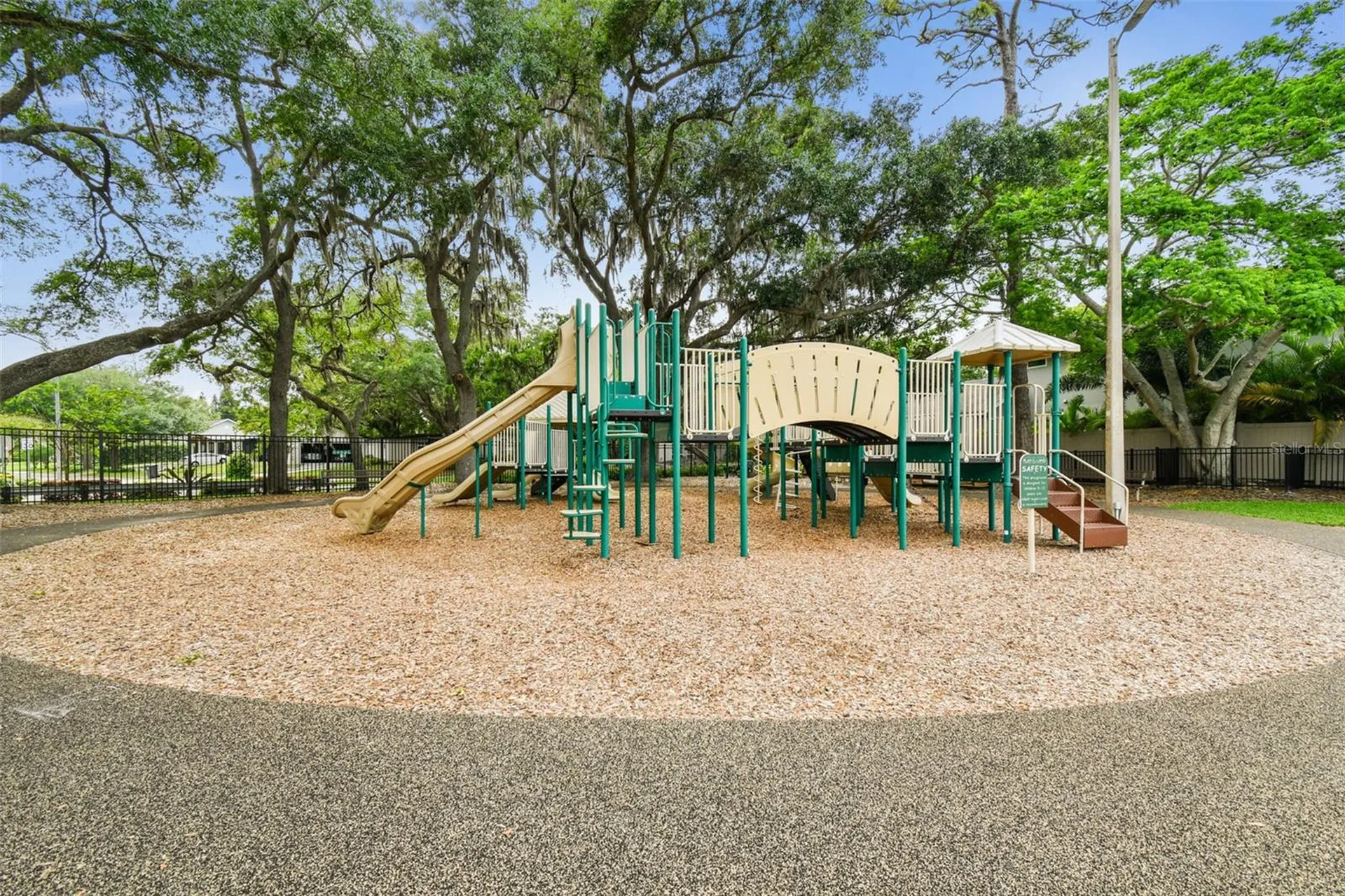 10916 Carrollwood Drive Tampa FL 33618