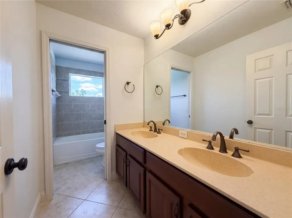 1714 Bottlebrush Way North Port FL 34289