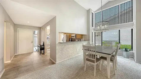 4581 Kingsmere Sarasota FL 34235