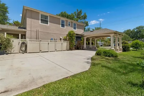 3213 W Wyoming Avenue Tampa FL 33611