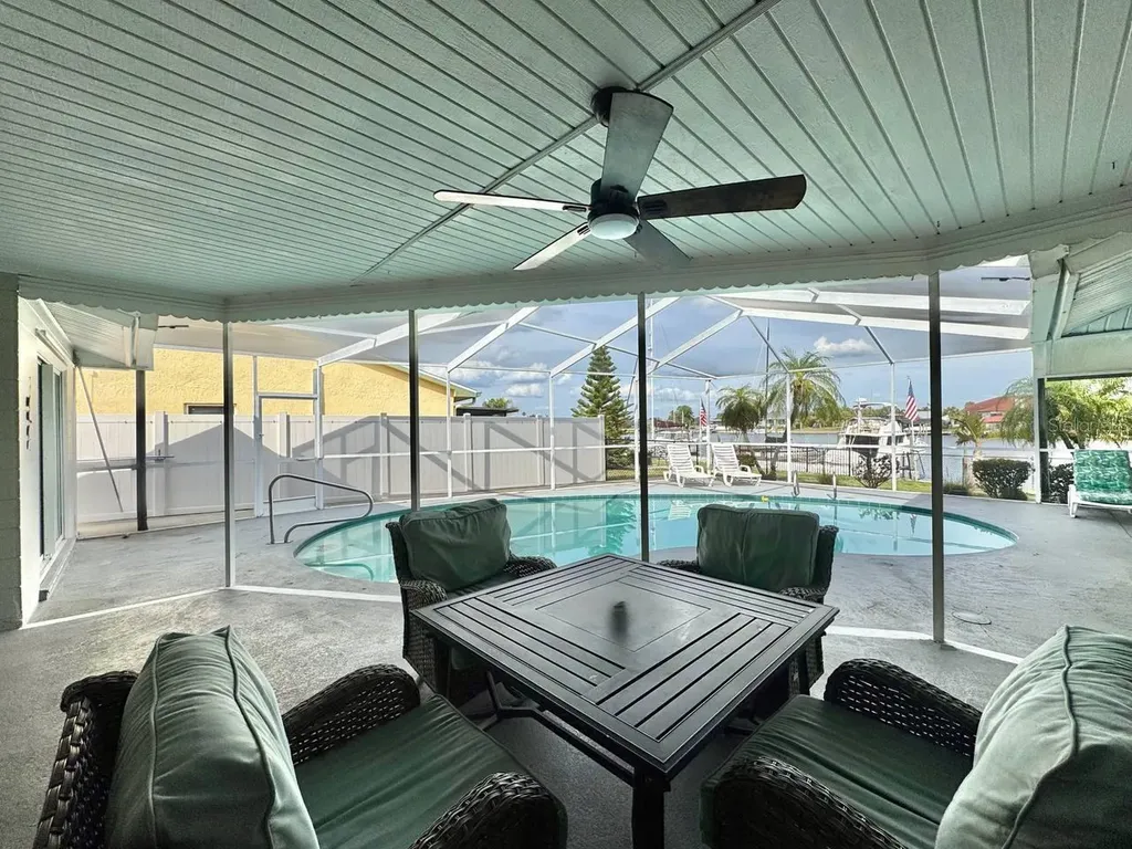 6316 Lake Sunrise Drive Apollo Beach FL 33572