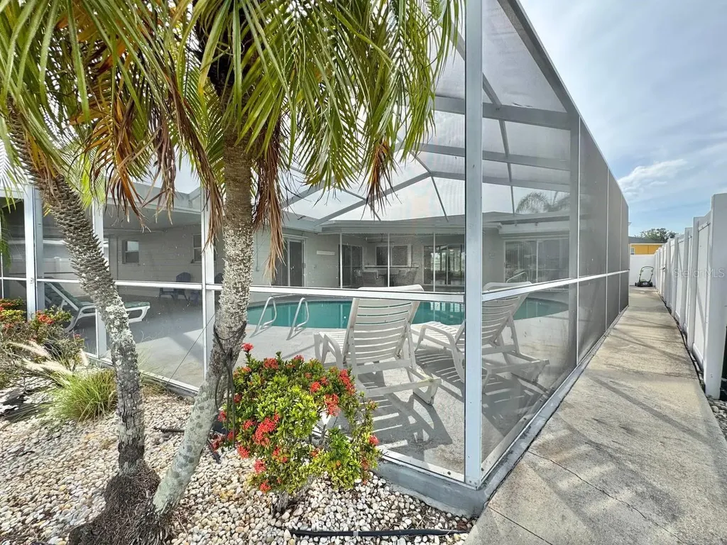 6316 Lake Sunrise Drive Apollo Beach FL 33572