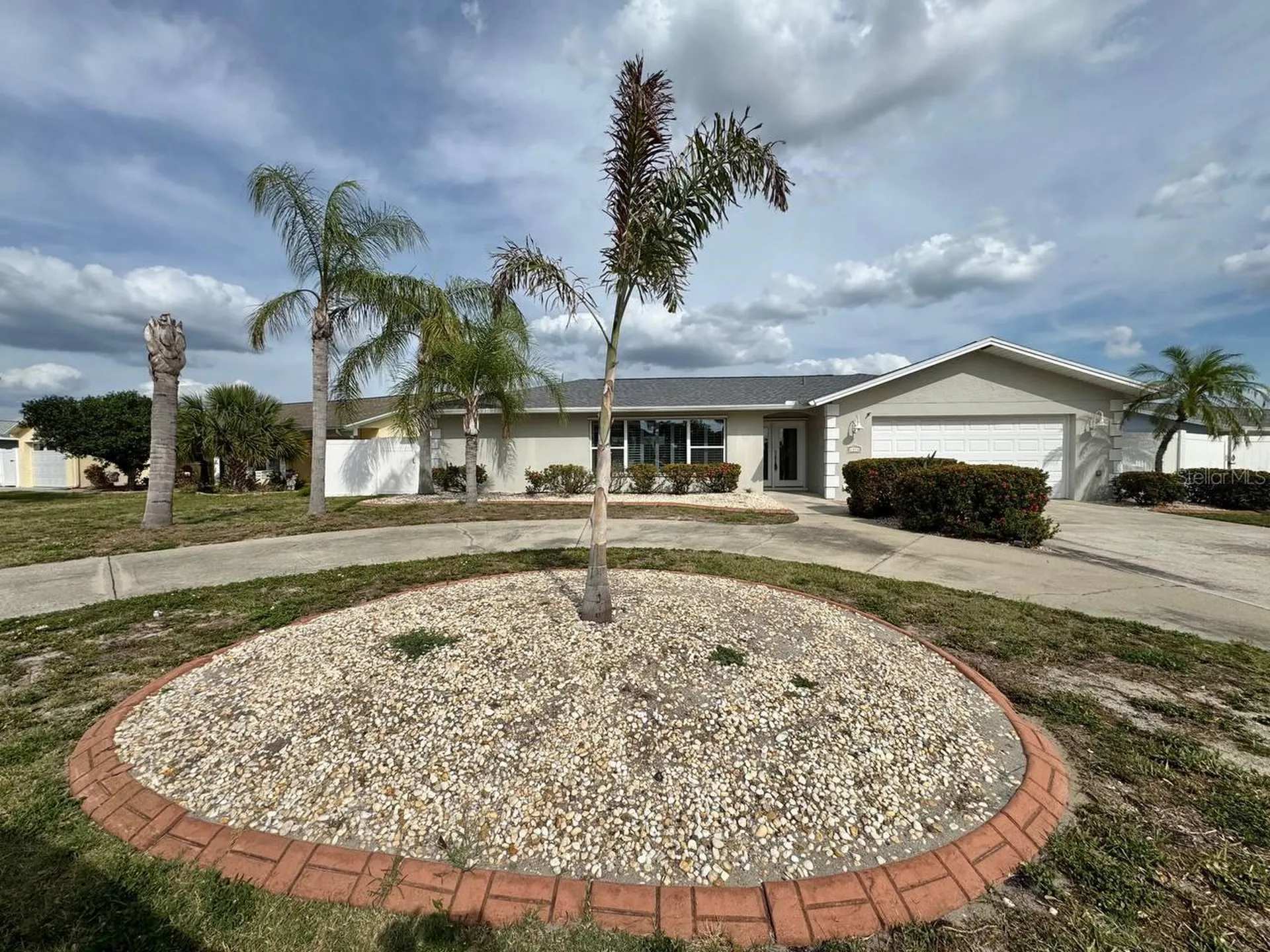 6316 Lake Sunrise Drive Apollo Beach FL 33572