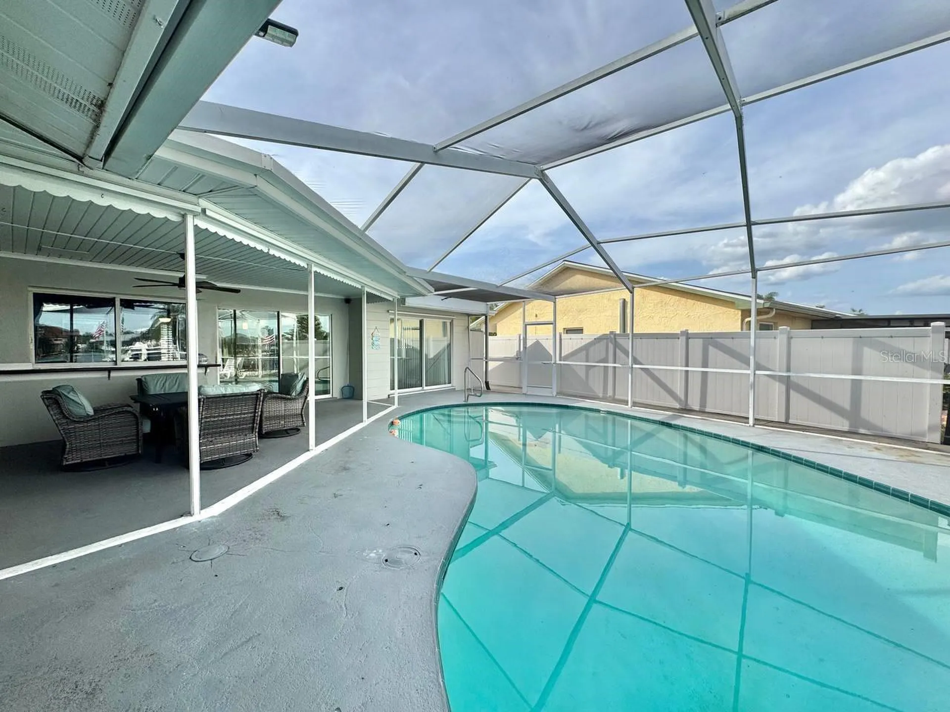 6316 Lake Sunrise Drive Apollo Beach FL 33572