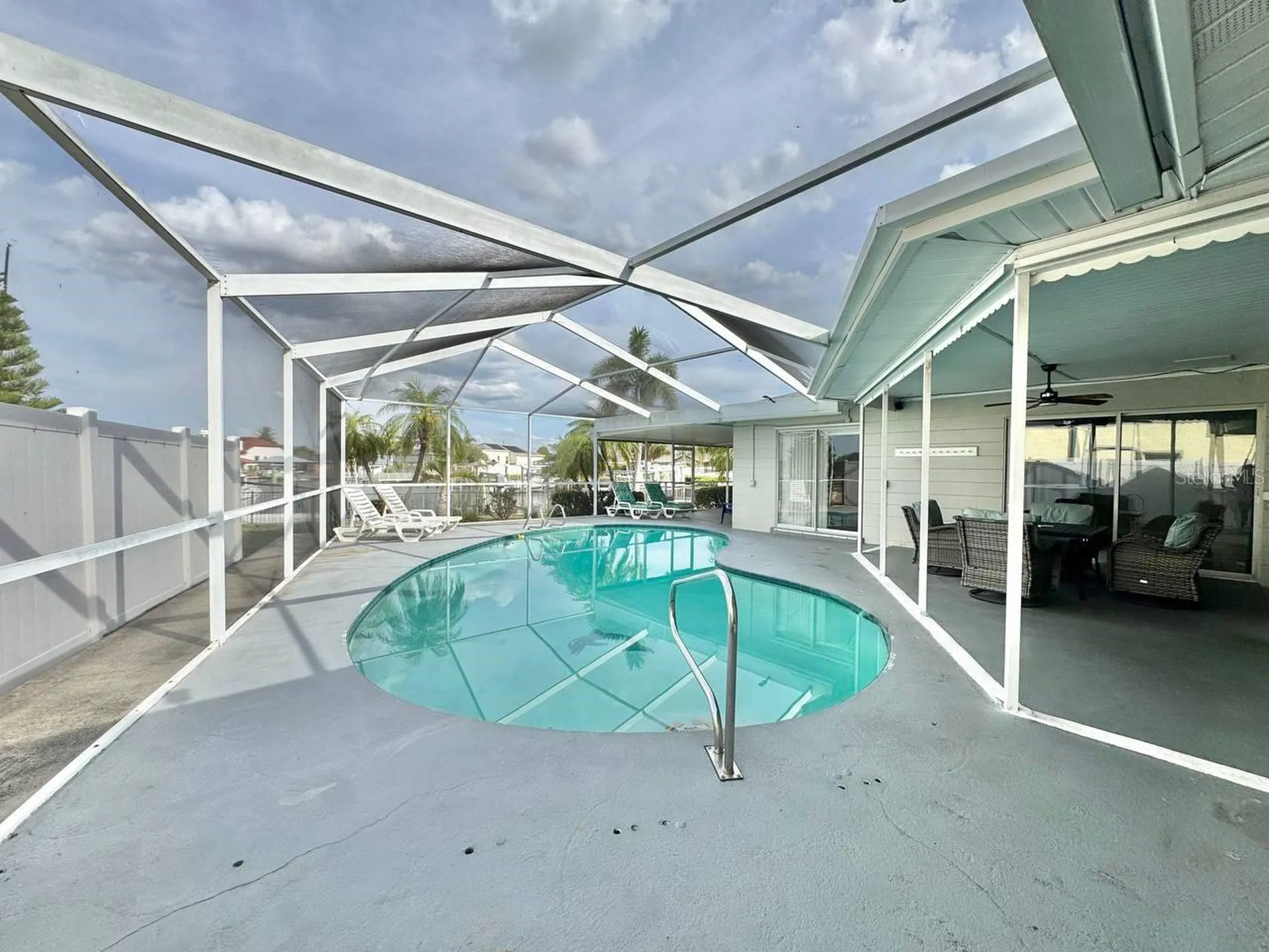 6316 Lake Sunrise Drive Apollo Beach FL 33572