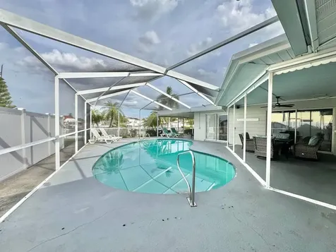 6316 Lake Sunrise Drive Apollo Beach FL 33572