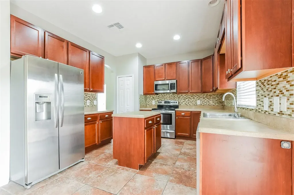 2043 Hammock Moss Drive Orlando FL 32820