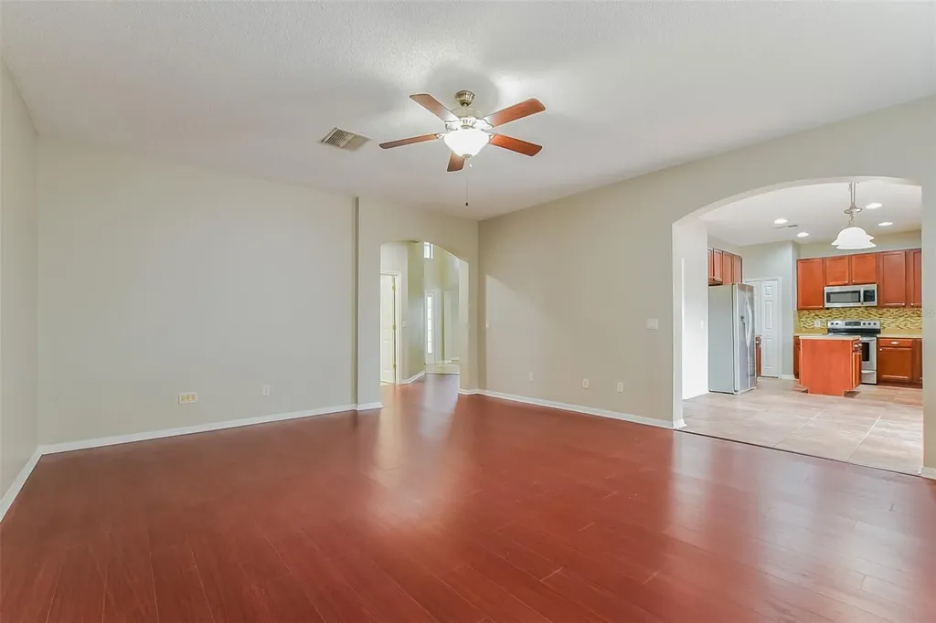 2043 Hammock Moss Drive Orlando FL 32820