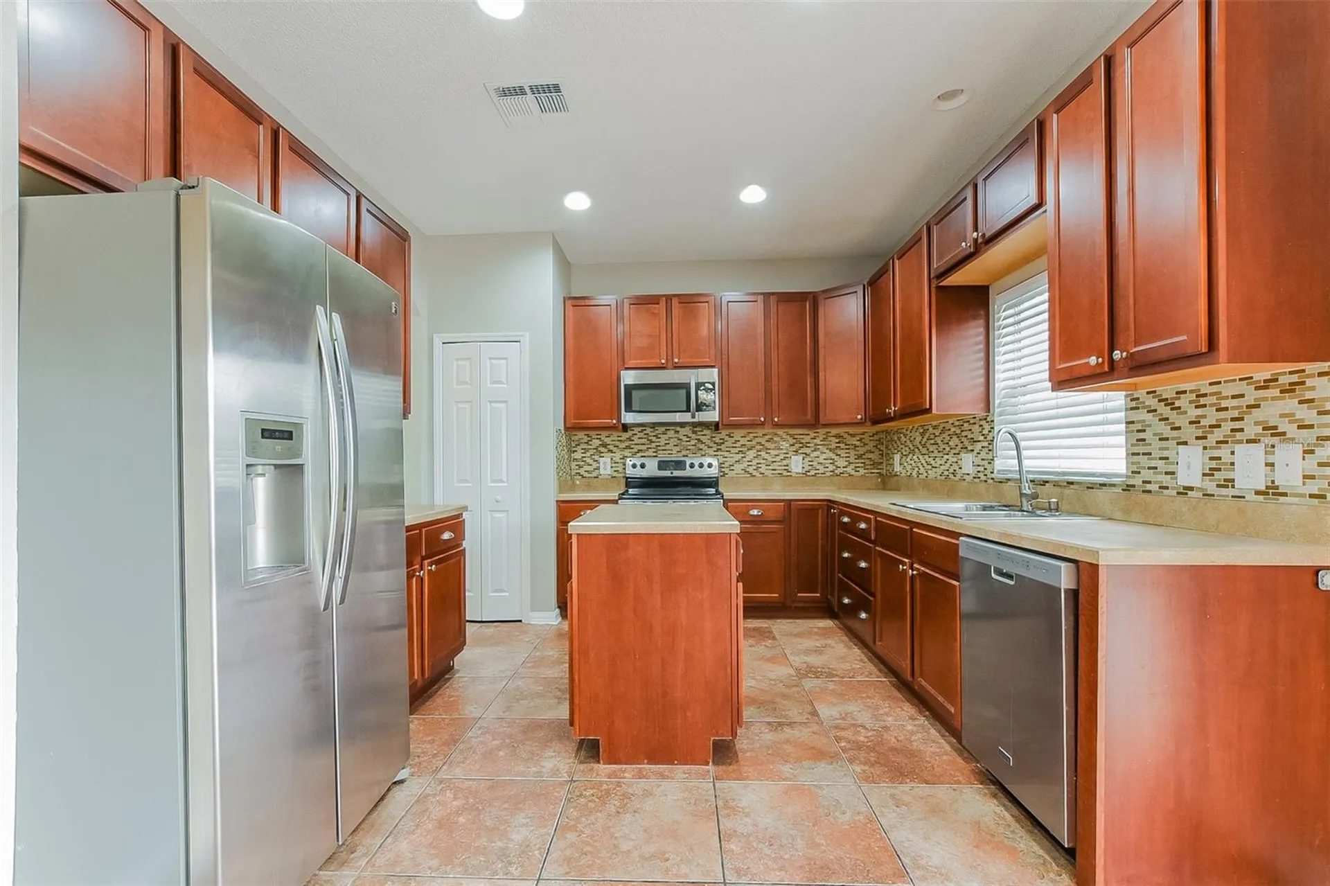 2043 Hammock Moss Drive Orlando FL 32820