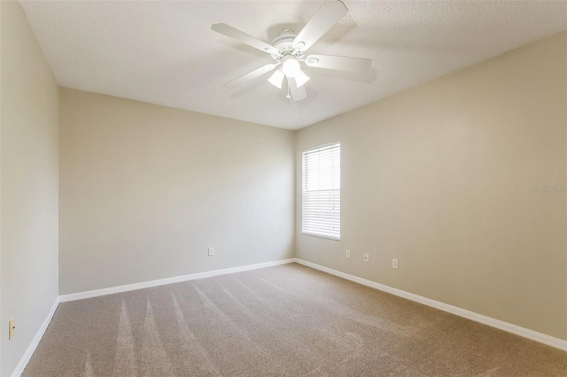 2043 Hammock Moss Drive Orlando FL 32820