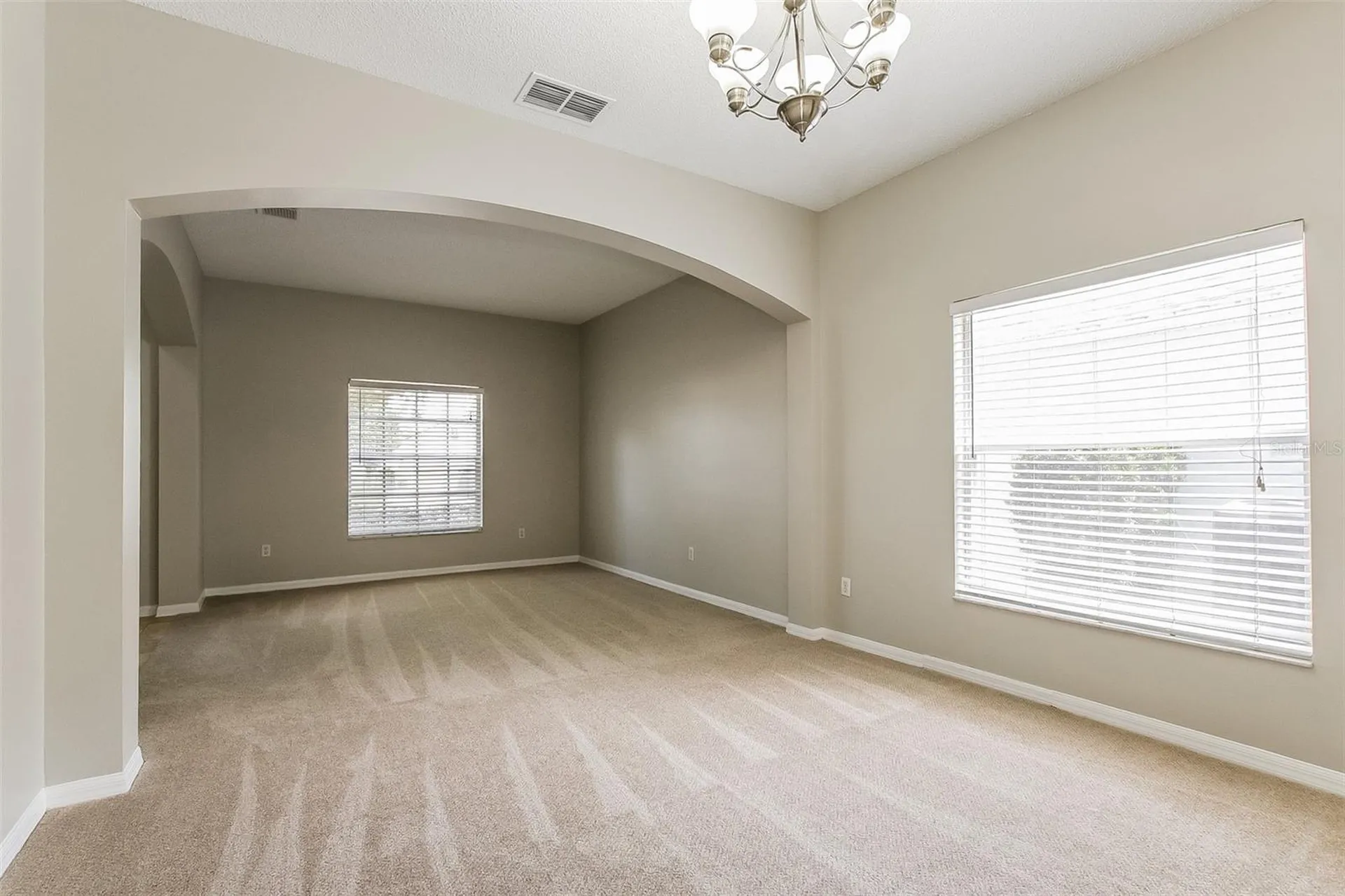 2043 Hammock Moss Drive Orlando FL 32820