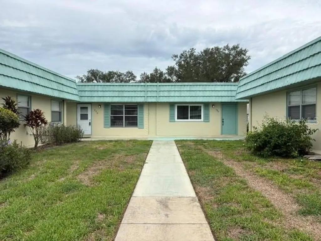 101 Cambridge Trail Sun City Center FL 33573