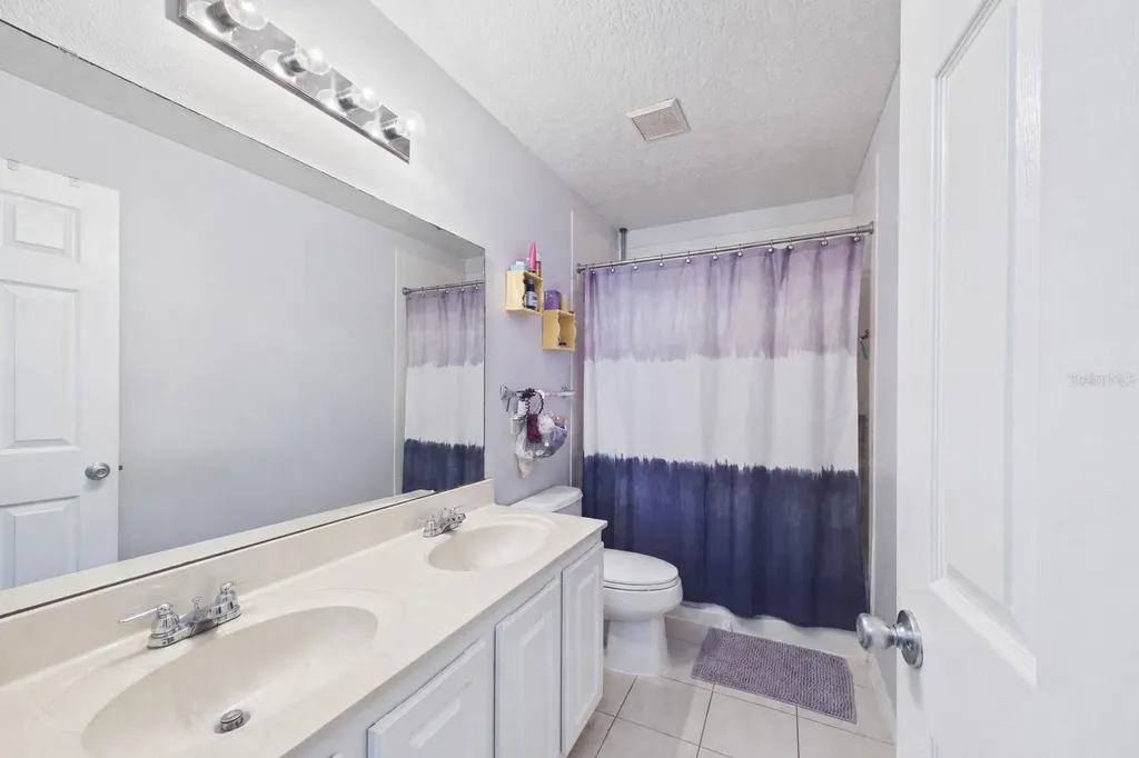 11932 Old Glory Drive Orlando FL 32837