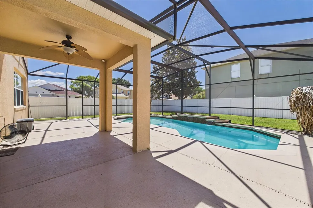 11932 Old Glory Drive Orlando FL 32837