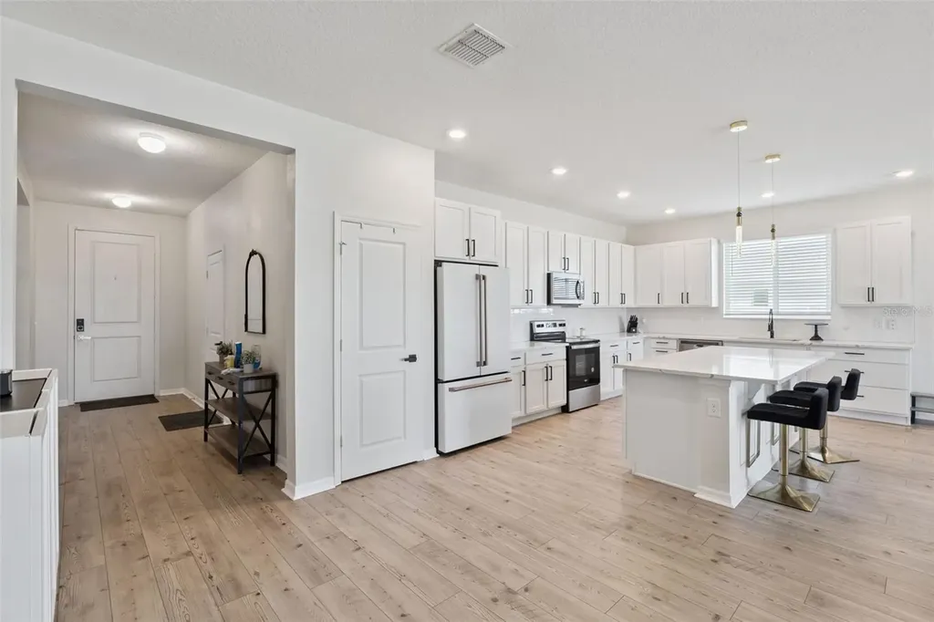 2429 Begonia Street Mascotte FL 34753