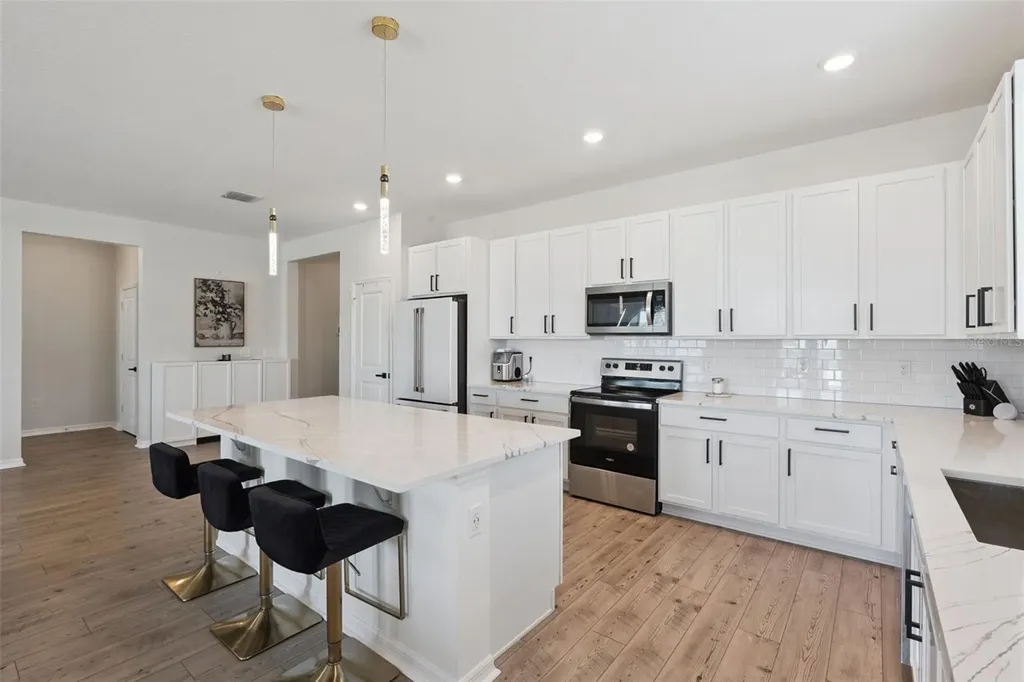 2429 Begonia Street Mascotte FL 34753