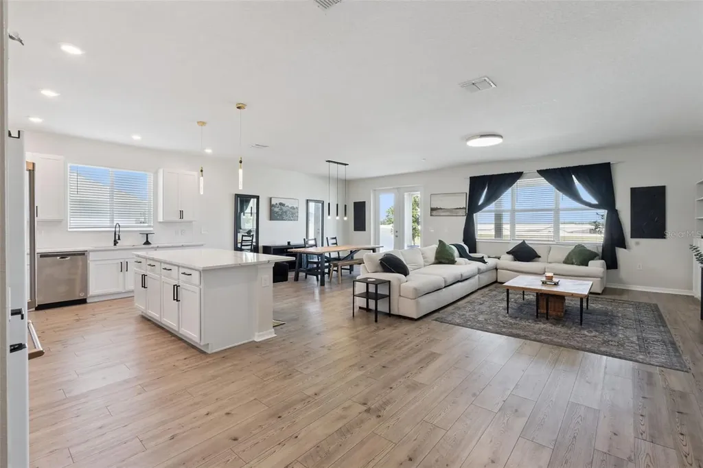 2429 Begonia Street Mascotte FL 34753