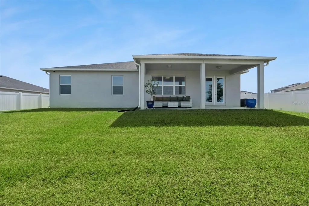 2429 Begonia Street Mascotte FL 34753