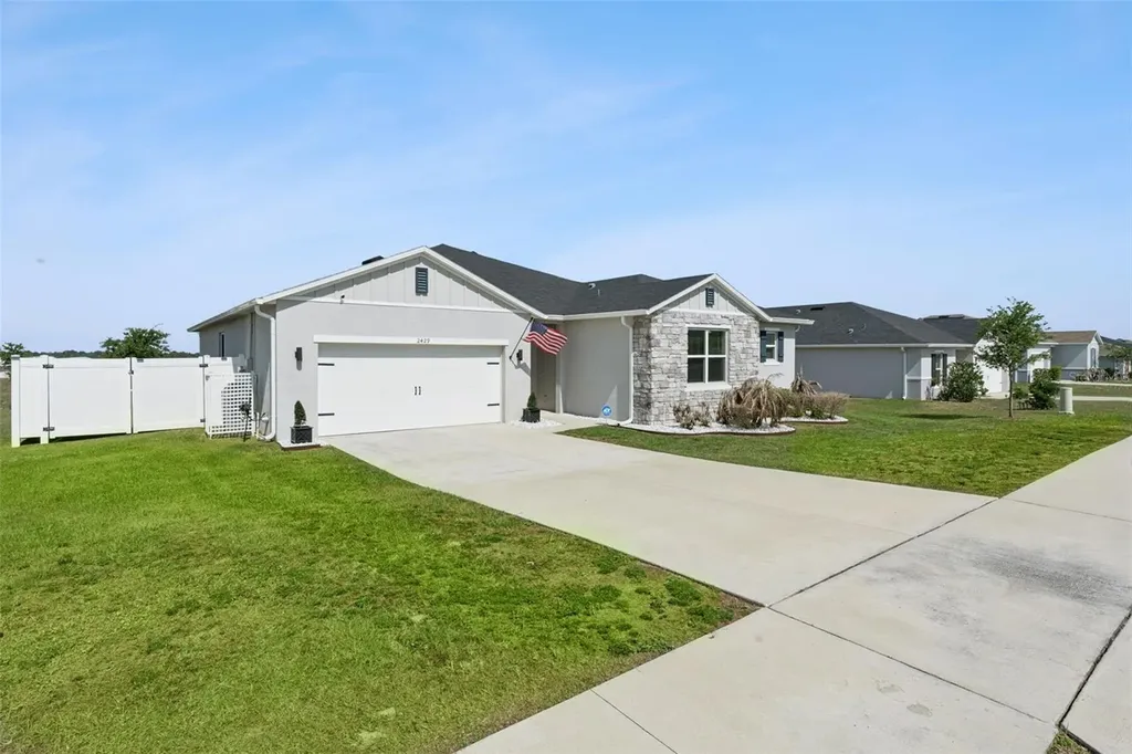 2429 Begonia Street Mascotte FL 34753