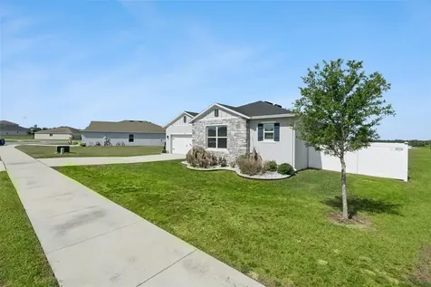 2429 Begonia Street Mascotte FL 34753