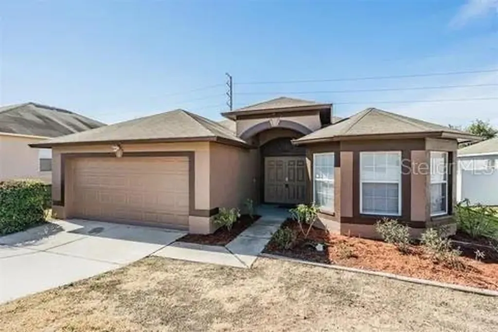 7637 Merchantville Circle Zephyrhills FL 33540