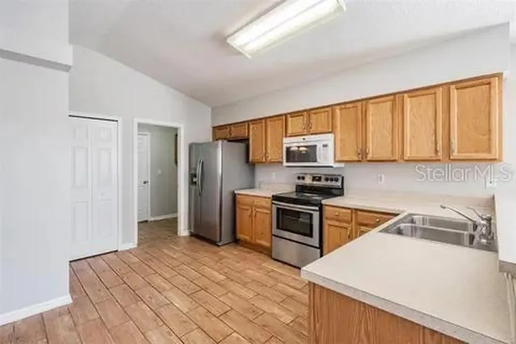 7637 Merchantville Circle Zephyrhills FL 33540