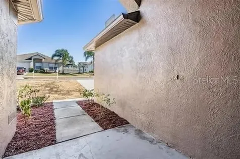 7637 Merchantville Circle Zephyrhills FL 33540