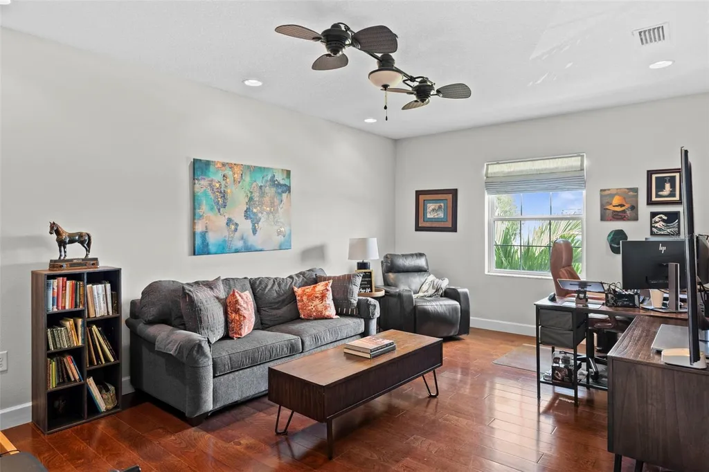 112 S Florida Avenue Tarpon Springs FL 34689