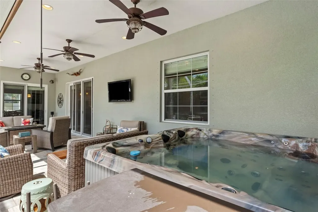 112 S Florida Avenue Tarpon Springs FL 34689