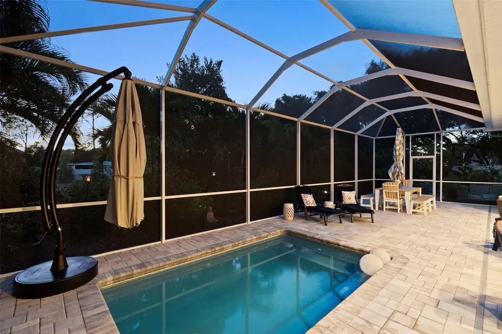 112 S Florida Avenue Tarpon Springs FL 34689