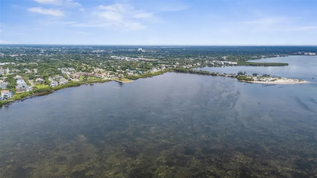 112 S Florida Avenue Tarpon Springs FL 34689