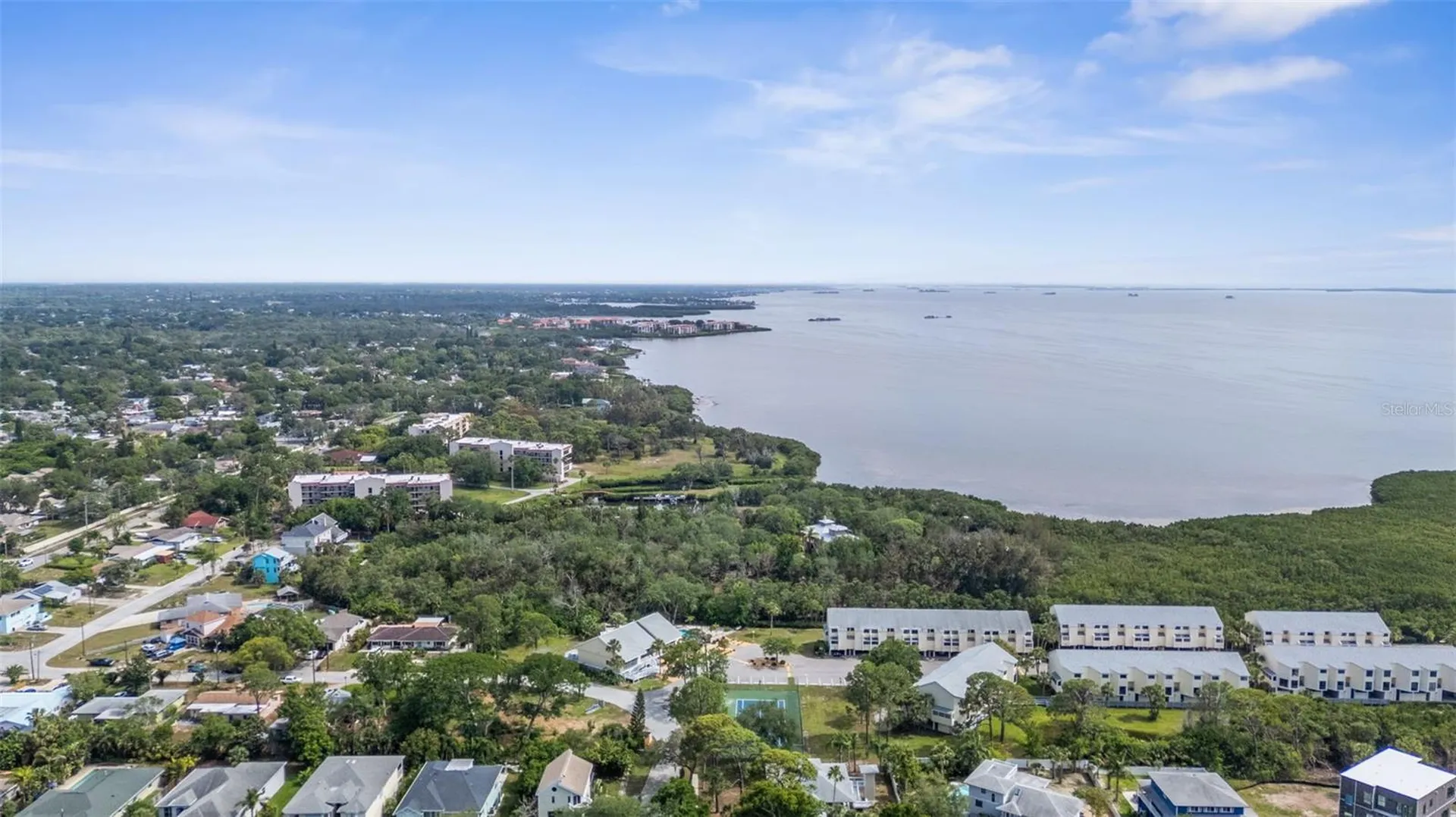 112 S Florida Avenue Tarpon Springs FL 34689