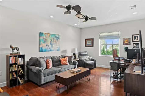 112 S Florida Avenue Tarpon Springs FL 34689