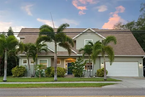 112 S Florida Avenue Tarpon Springs FL 34689