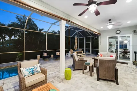 112 S Florida Avenue Tarpon Springs FL 34689
