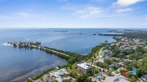 112 S Florida Avenue Tarpon Springs FL 34689