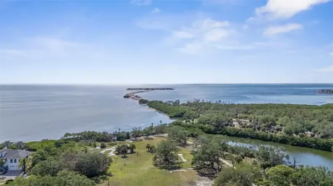 112 S Florida Avenue Tarpon Springs FL 34689