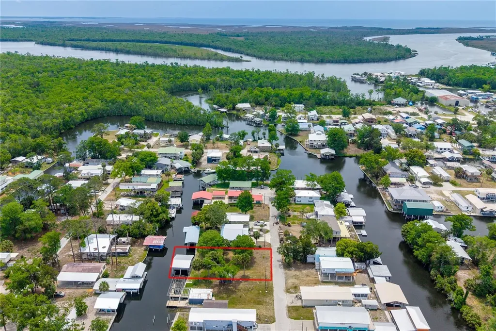 75 NE 236th Street Suwannee FL 32692