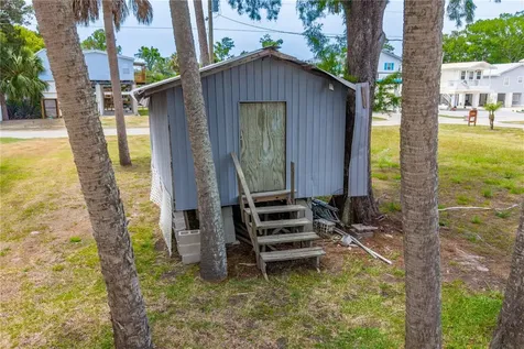 75 NE 236th Street Suwannee FL 32692