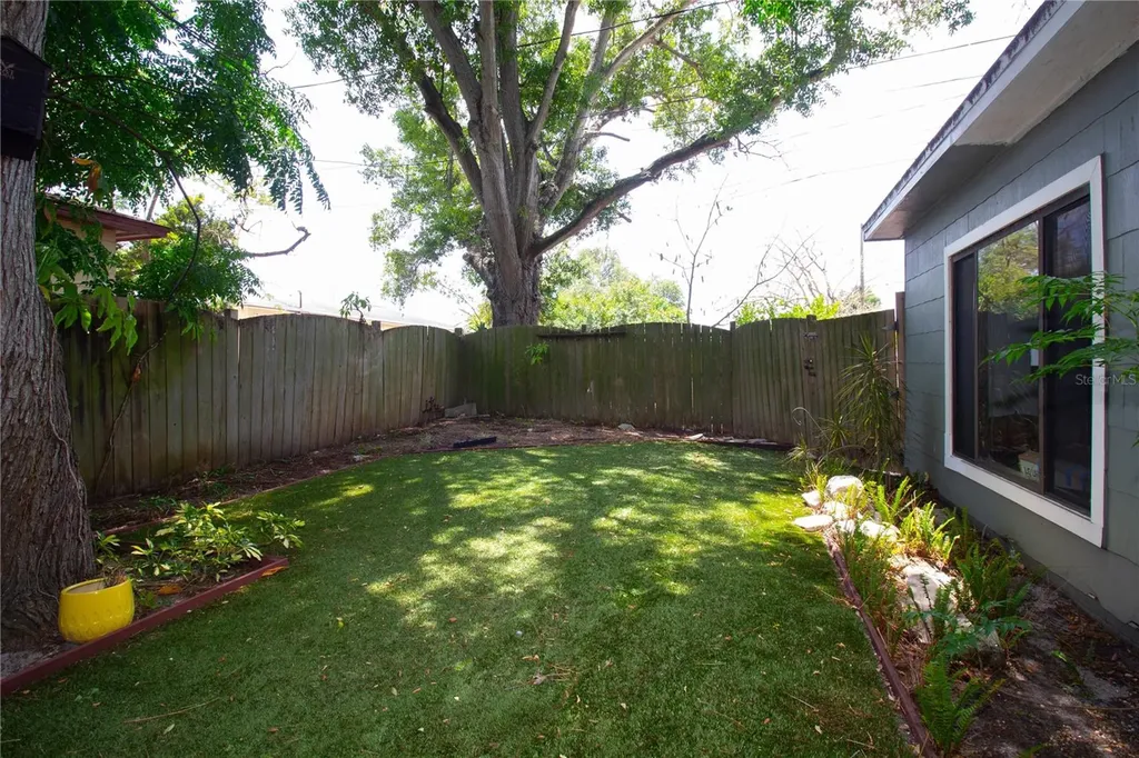 2222 34th Avenue N St Petersburg FL 33713