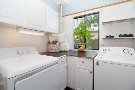 2222 34th Avenue N St Petersburg FL 33713