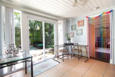 2222 34th Avenue N St Petersburg FL 33713