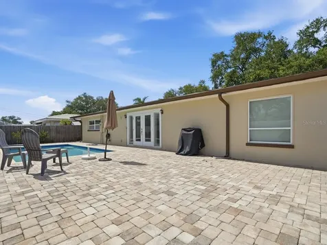 3650 Shady Bluffs Drive Largo FL 33770