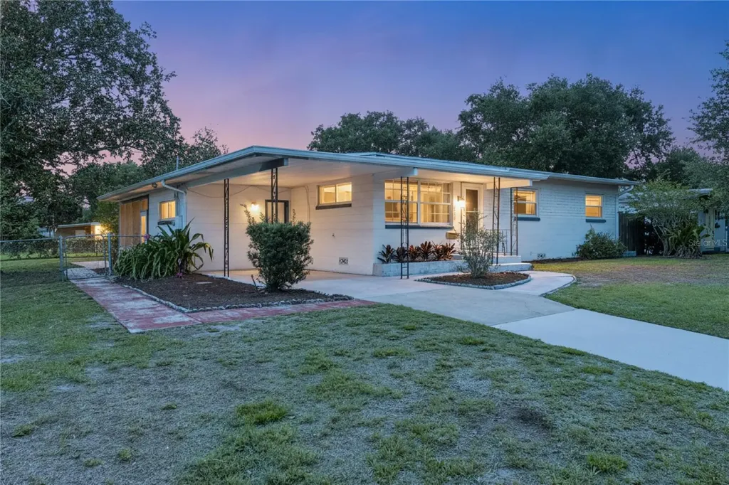 4203 Kildaire Avenue Orlando FL 32812