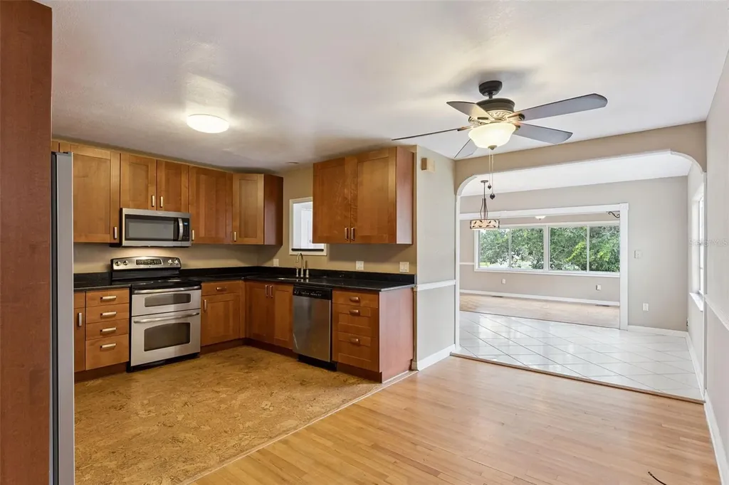 4203 Kildaire Avenue Orlando FL 32812