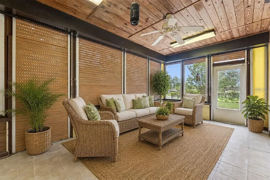 4203 Kildaire Avenue Orlando FL 32812